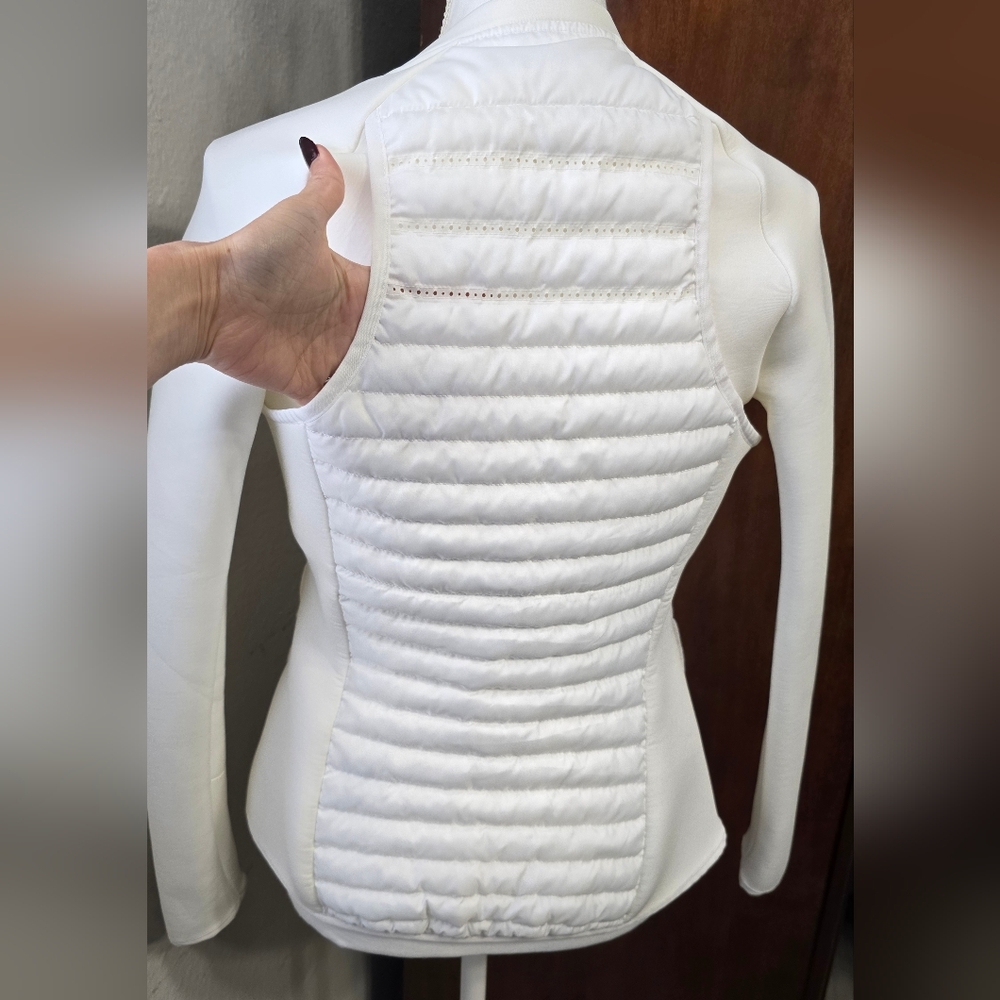 Nike Golf  Women's White Puffer Jacket - Picture 4 of 16